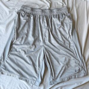 Nike Dri-Fit Men’s Light Gray Athletic Shorts with Subtle Stripe